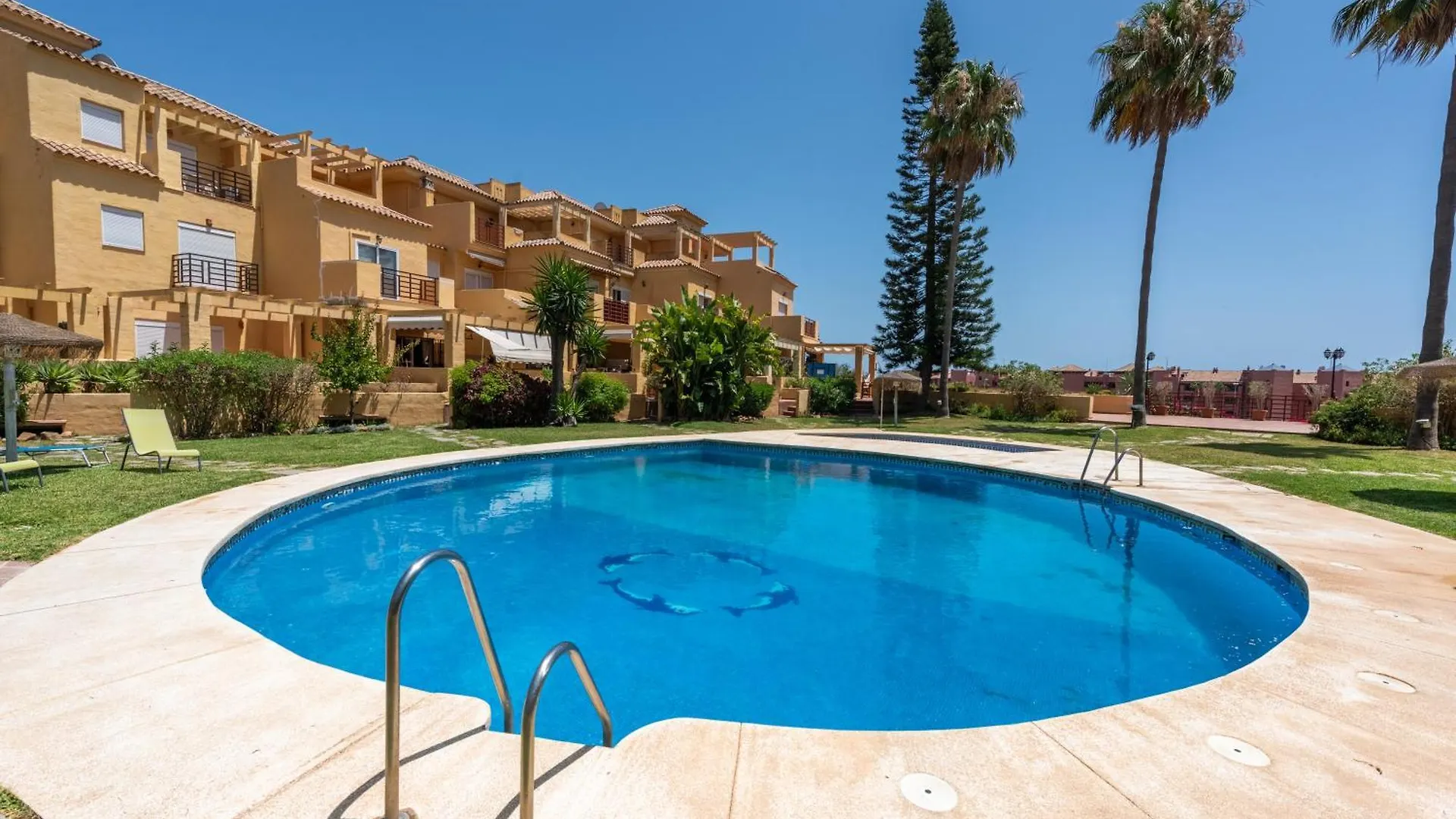 La Palmera Beach contacts